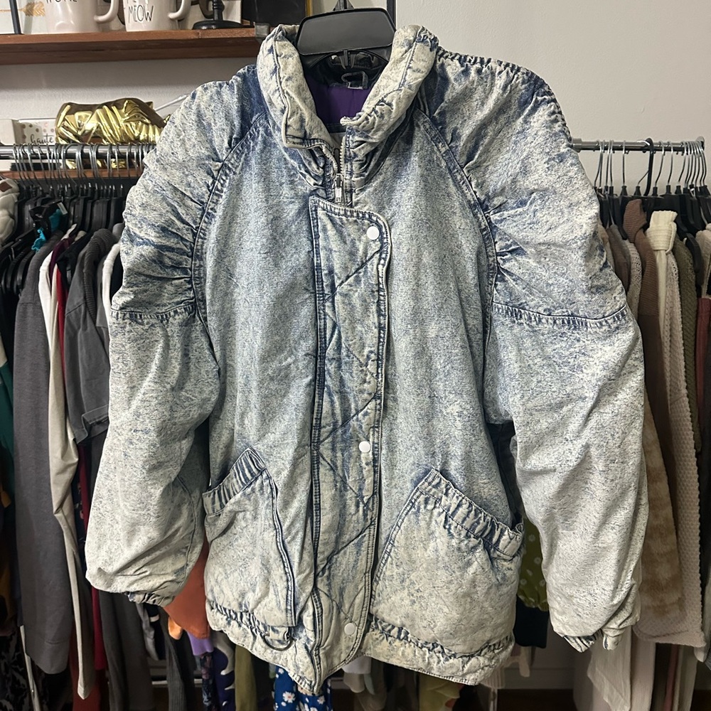 Vintage Acid Wash Women's Puffer Jacket - Picture 2 of 8